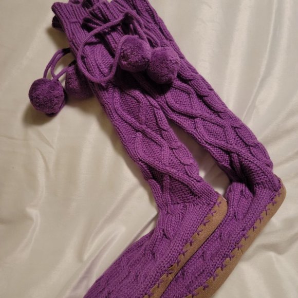 NWOT Rare Victoria’s Secret PINK Muk Luk Sweater Boots/Slippers 7/8 Medium - Picture 1 of 3